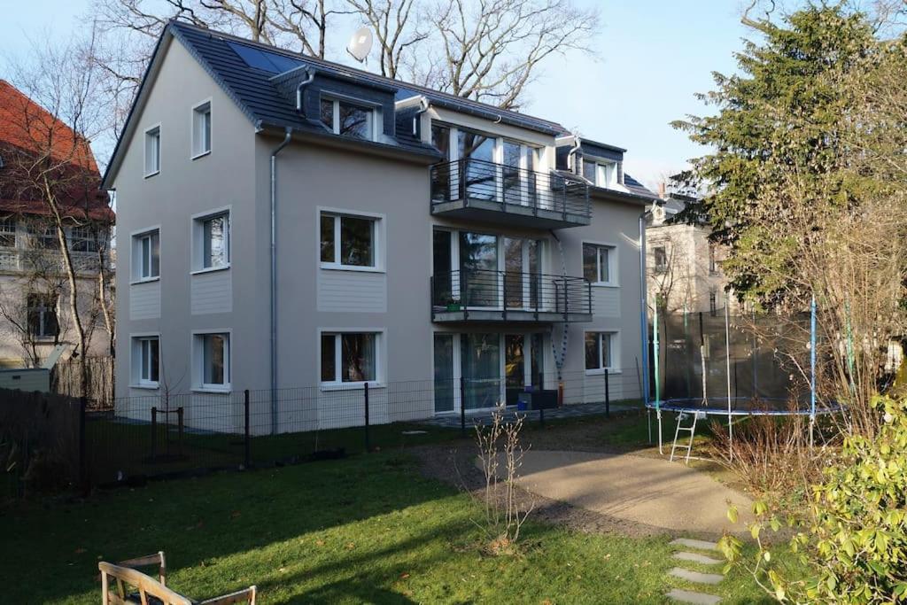 Stilvolle Wohnung In Elbnaehe Mit Balkon, Parkplatz Dresden Exterior photo